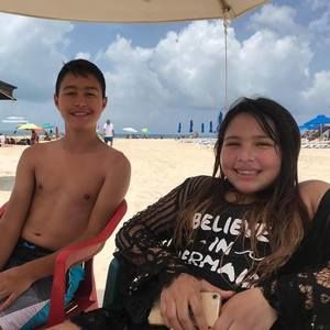 Meet your Posher, April